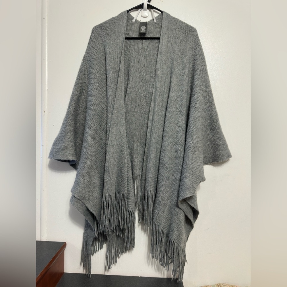 Vince Camuto Light Gray Knit Poncho